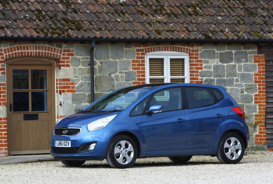  Kia Venga 2012 года  (фото 19 из 27)